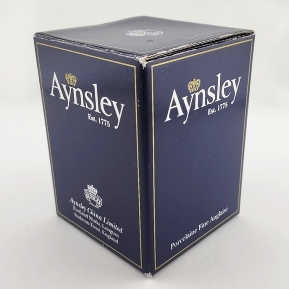 Aynsley Wild Tudor Teddy Bear Figurine English Fine Bone China Original With Box - Picture 8 of 14